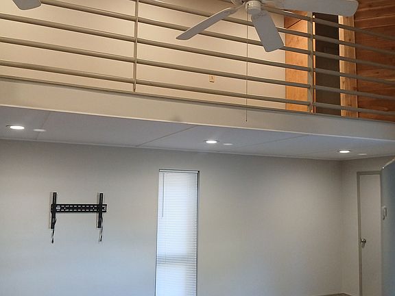 3rd image of 1335 W Main St #3
