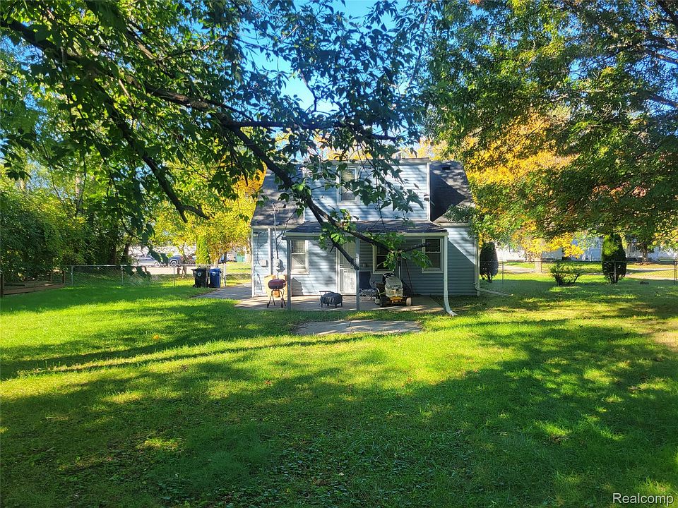 17134 Brady, photo 20