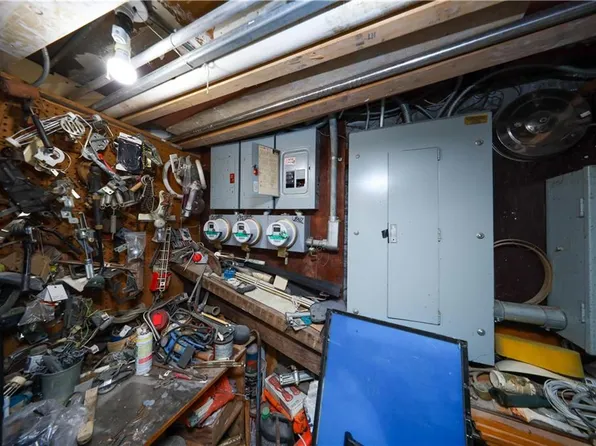 3903 Seventh Avenue image 24 of 29