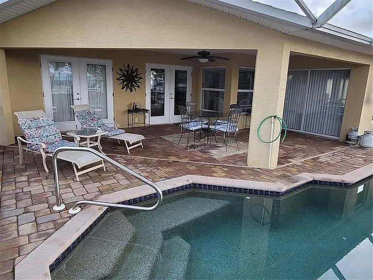 9458 Modesto Cir — Photo 38