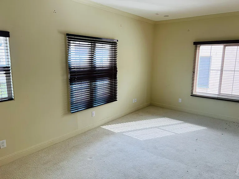 330 N Orange Grove Ave #1/2 — Photo 31