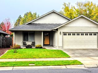 338 SW Wagner Meadows Dr, Grants Pass, OR 97526