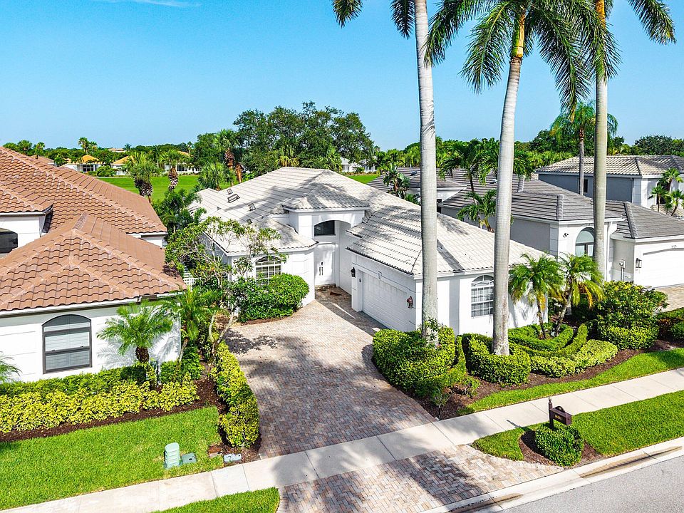 1st image of 16131 Villa Vizcaya Place