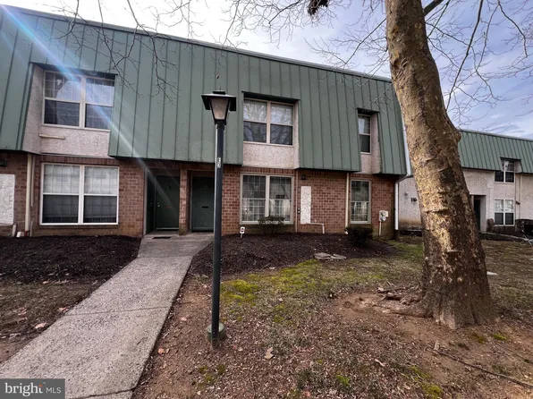 441 Tomlinson Rd APT E12, Philadelphia, PA 19116