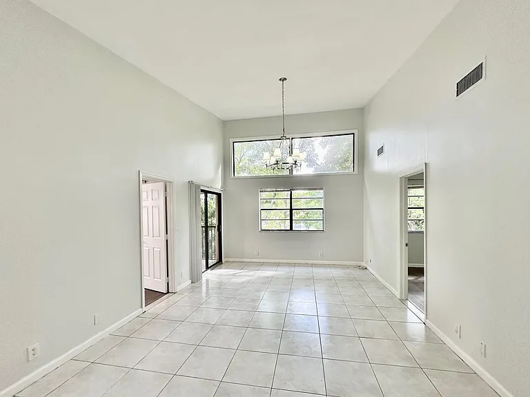 1917 NW 94th Ave #204A — Photo 11