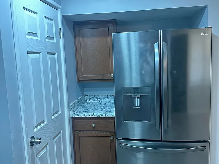 3427 Young Ave — Photo 7