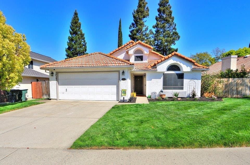 1st image of 1512 Brook Park Way