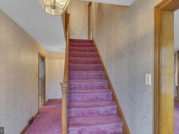 3rd image of 7708 Ferndale St
