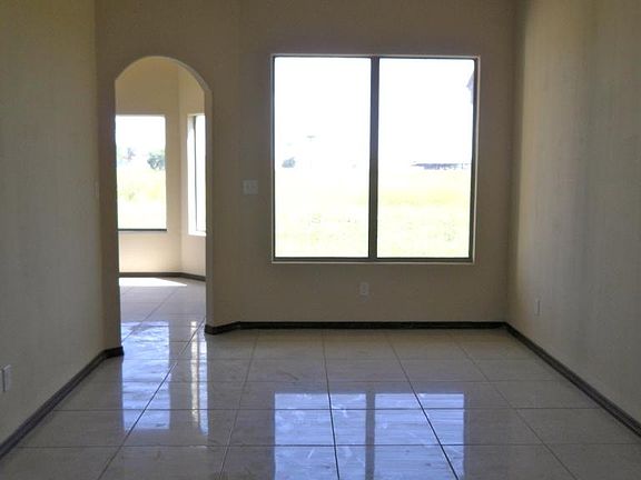 2nd image of 13946 Isiah Ct