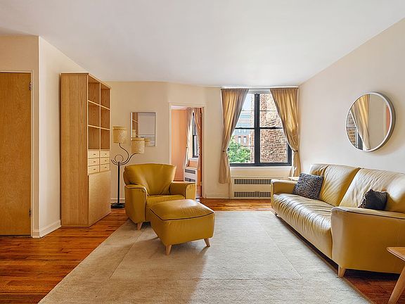 2nd image of 61 Horatio St APT 5C