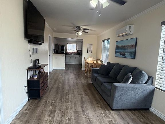 5th image of 312 Philippine St