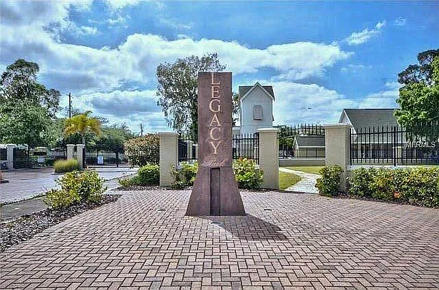 5536 Liberty Plain Cir