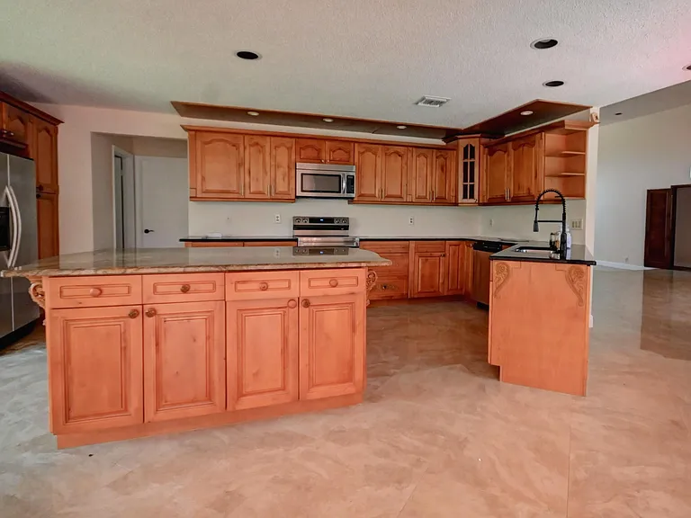 19915 Back 9 Dr — Photo 6