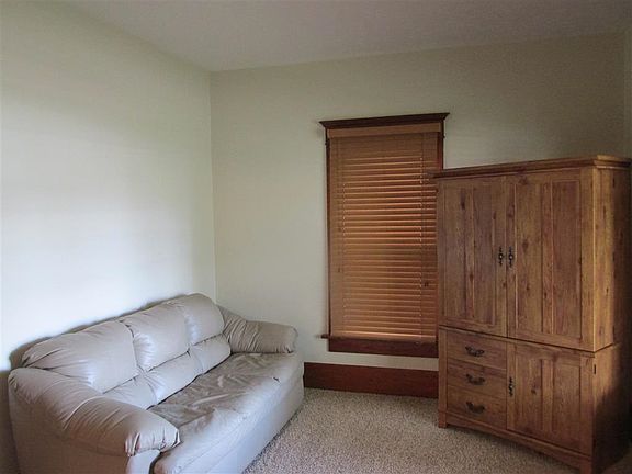 2nd image of 203 W Hale St