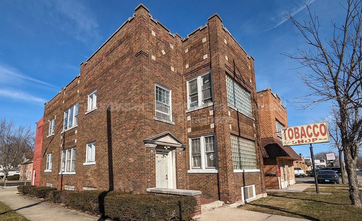 Building Photo - 825 W Jefferson St