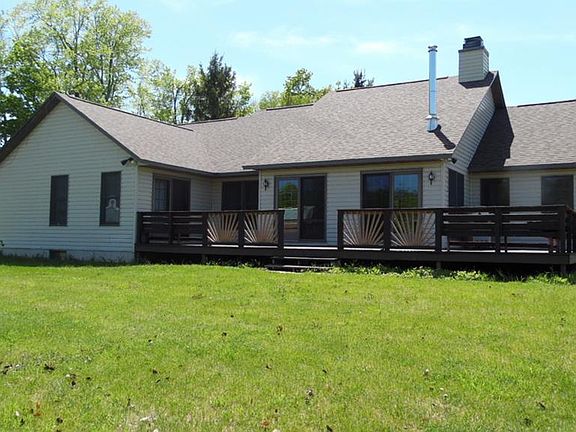 2nd image of 10226 Woodcrest Rd