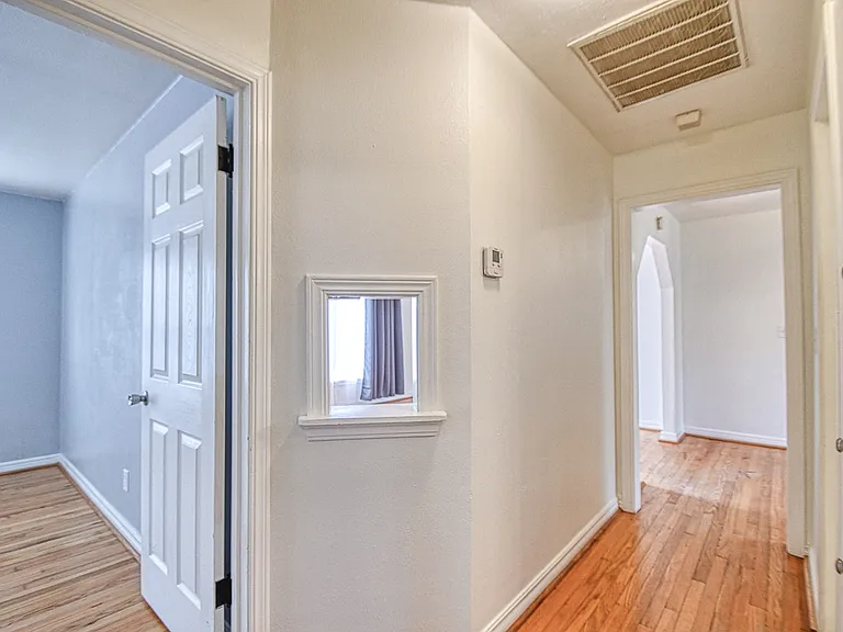 1117 Grover Ln — Photo 28