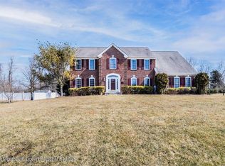 7 Nicholas Ct, Cream Ridge, NJ 08514
