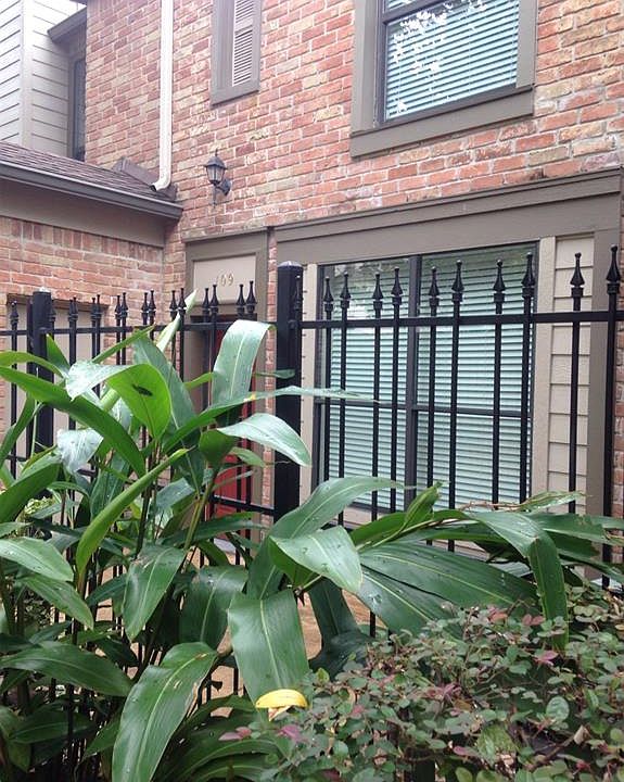 1st image of 1201 McDuffie St Unit 109
