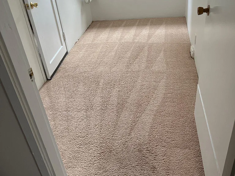 0ffice extra room leads to laundry room.