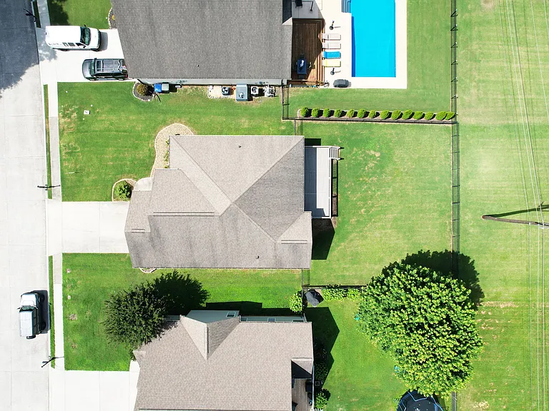 955 Dodie Dr — Photo 8