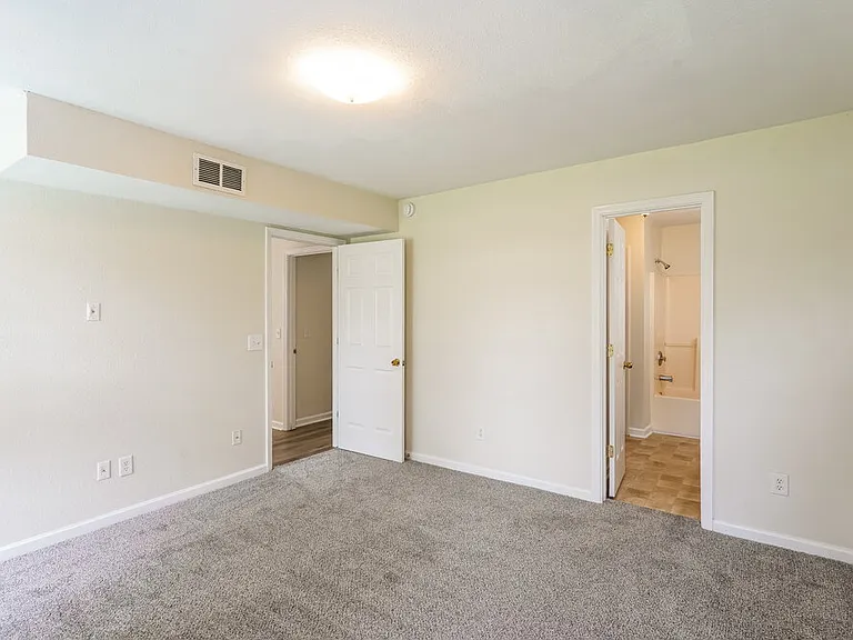 608 Birchbrook Ct — Photo 10