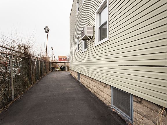 2nd image of 172-174 Williams Ave
