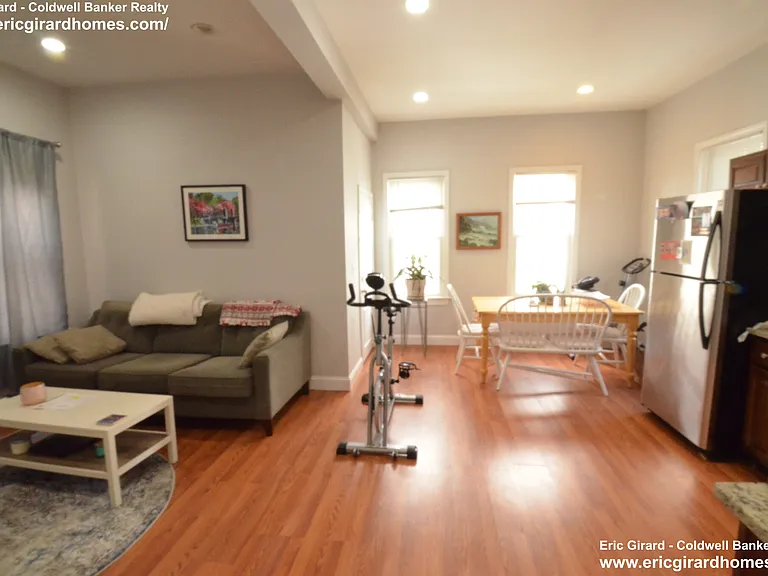 194 Marion St #1 — Photo 8