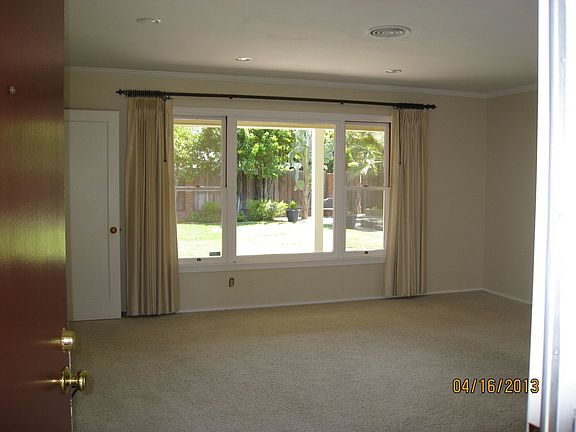 Living Room Upon Entry