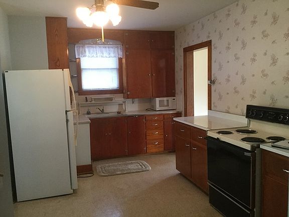 4th image of 706 Union St