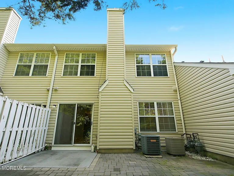 702 Carnation Dr #702 — Photo 24
