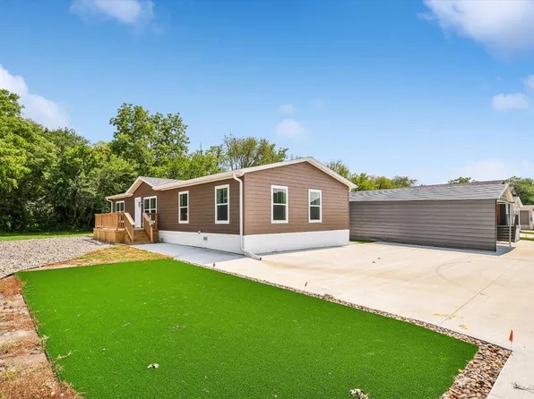 7368 NE Berwick Dr #2, Ankeny, IA 50021