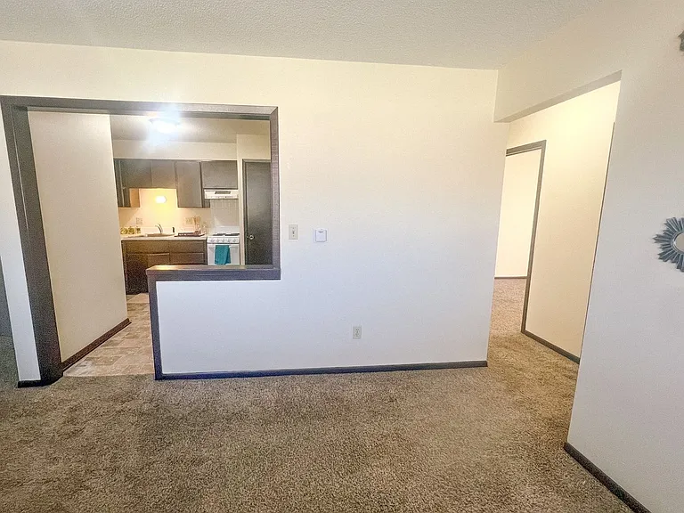 Casady Apartments — Photo 10