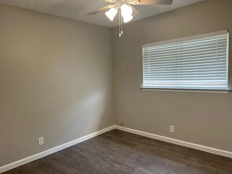 8227 Club Meadow Dr — Photo 15