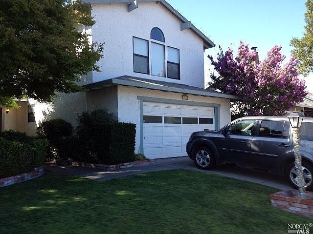 1st image of 1435 Pheasant Dr