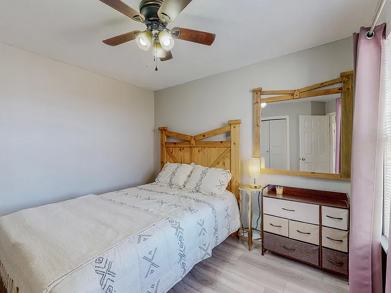 6216 Academy Ridge Dr NE — Photo 37