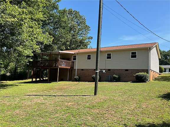 5th image of 175 Oak Hill Dr