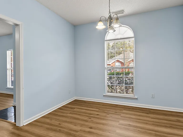 6402 Covington Villas Dr — Photo 11
