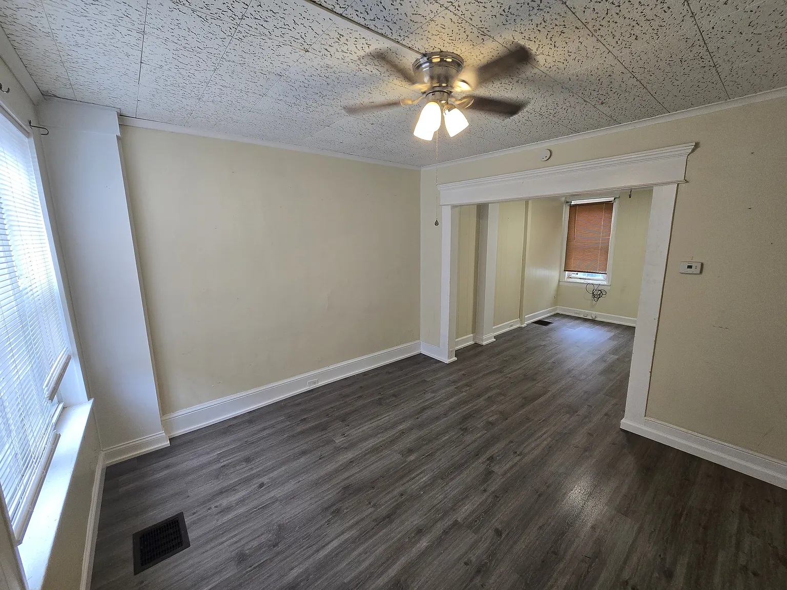 3 bed, 1154 sqft, $1,400 — Photo 2