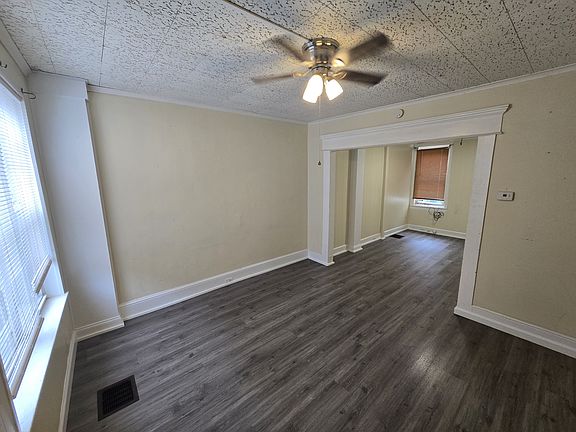 2nd image of 330 Moss St