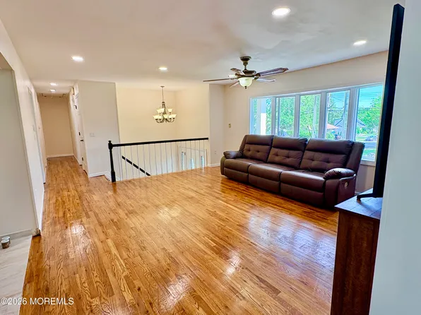 56 Valley Road, Jackson, NJ 08527