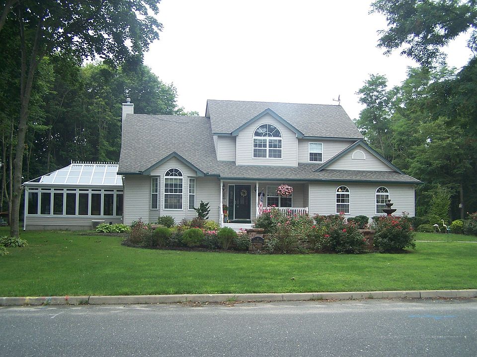 1st image of 4 Emerald Ct