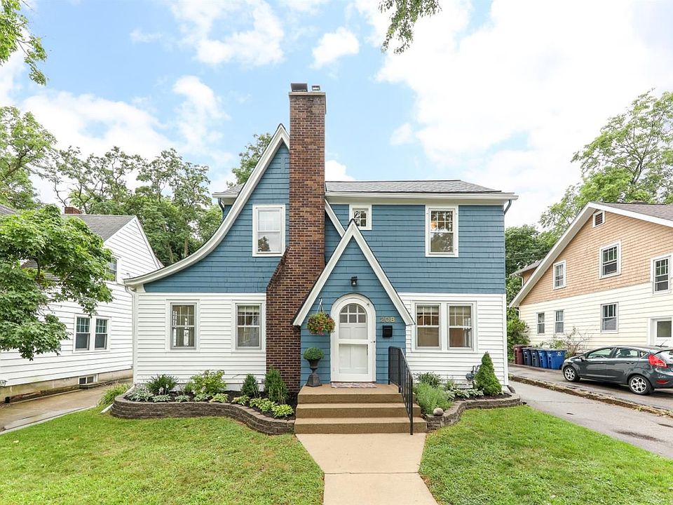 1st image of 208 Buena Vista Ave
