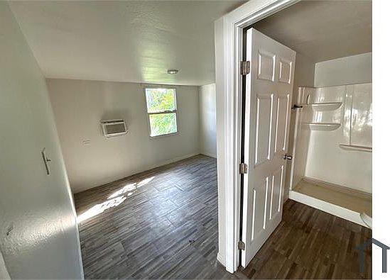 2nd image of 1709 S Ridgewood Ave Lot 5