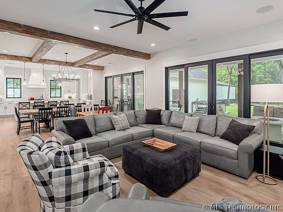 4th image of 12427 Atlantic Dr