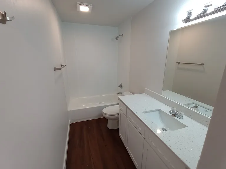 3809 S Hudson Ave #1 — Photo 7