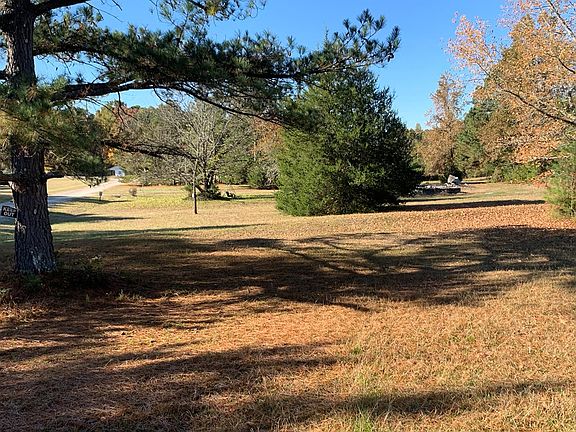3rd image of 110 Jrm Recreational Rd