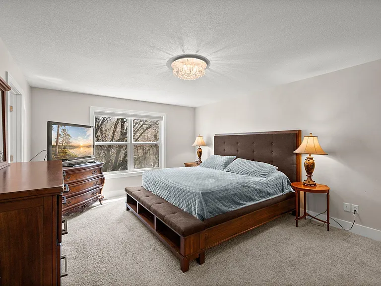 12601 Ridgemount Ave W — Photo 12