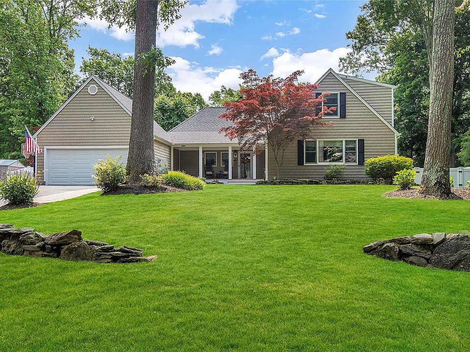 1st image of 14 Highwoods Court