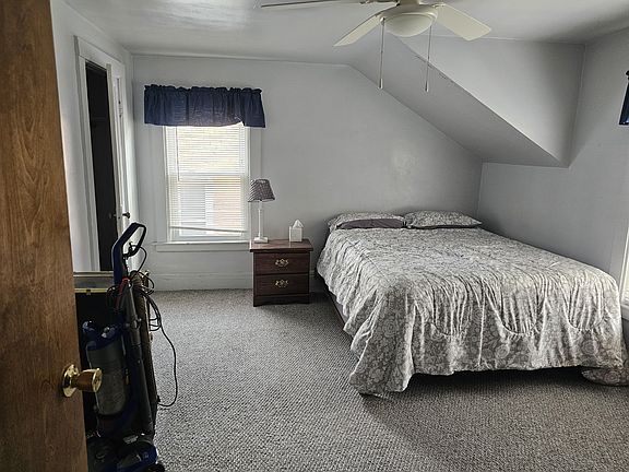 5th image of 45 Clair St